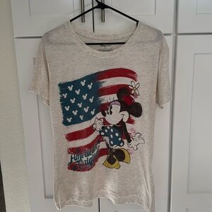 Minnie Mouse Disney shirt